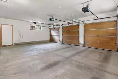 61476 Tam Mcarthur Loop, Bend, OR 97702 photo 28