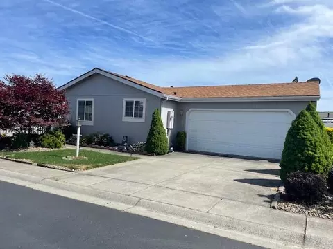 334 Orth Dr #24, Central Point, OR 97502