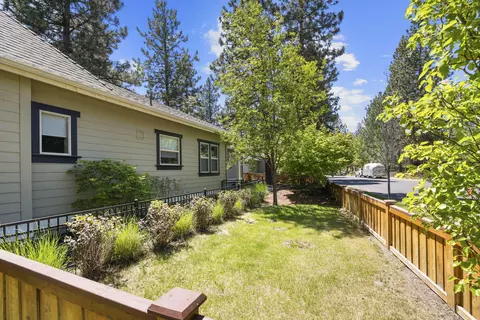 Exterior - 2311 NW High Lakes Loop, Bend, OR 97703 photo 5 of 8