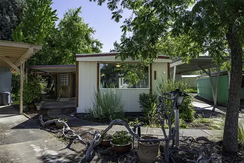 2252 Table Rock Rd #209, Medford, OR 97501