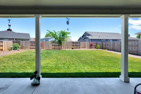 65 Hidden Valley Dr, Eagle Point, OR 97524 photo 22