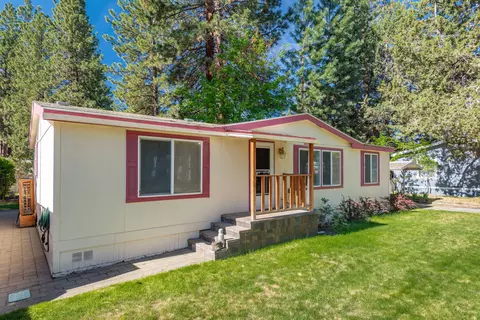 19950 Driftwood Ln #325, Bend, OR 97702