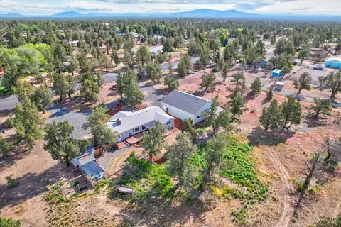 22835 Rodeo Ct, Bend, OR 97701 photo 51