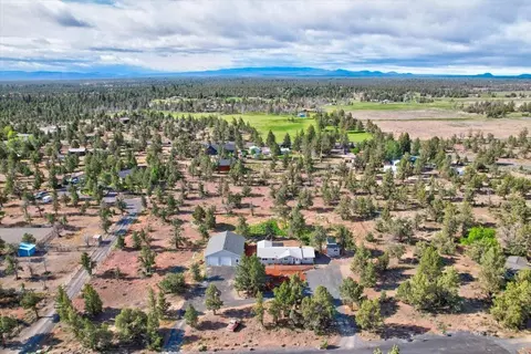 22835 Rodeo Ct, Bend, OR 97701 photo 48