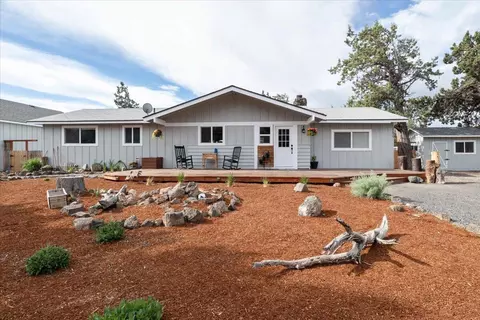 22835 Rodeo Ct, Bend, OR 97701 photo 2