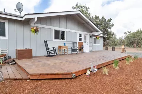 22835 Rodeo Ct, Bend, OR 97701 photo 3