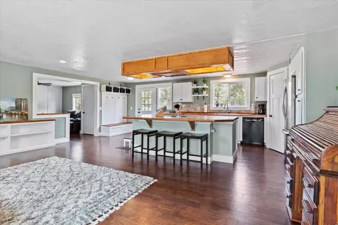 22835 Rodeo Ct, Bend, OR 97701 photo 9