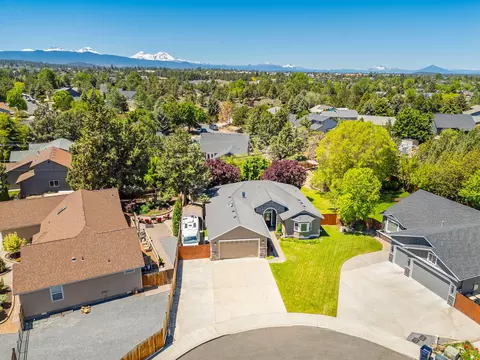 63221 Bedrock Ct, Bend, OR 97701 photo 5