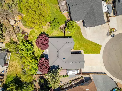 63221 Bedrock Ct, Bend, OR 97701 photo 32