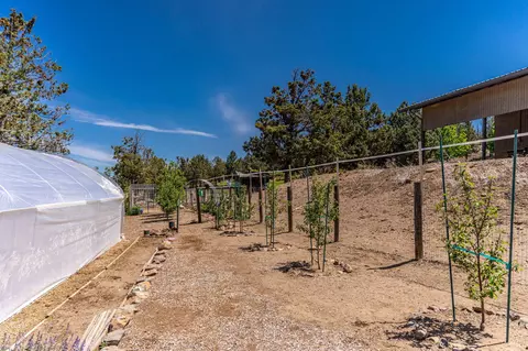 Exterior - 65922 And 65926 Waldron Trl, Bend, OR 97703 photo 21 of 26
