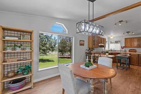 Dining - 65922 And 65926 Waldron Trl, Bend, OR 97703 photo 4 of 4