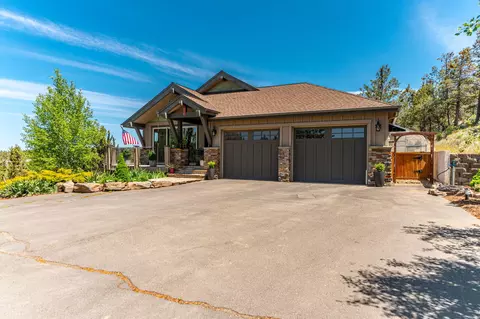 Exterior - 65922 And 65926 Waldron Trl, Bend, OR 97703 photo 2 of 26