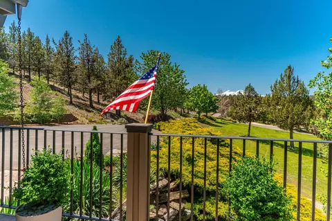 Exterior - 65922 And 65926 Waldron Trl, Bend, OR 97703 photo 11 of 26