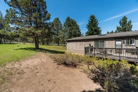 Exterior - 65922 And 65926 Waldron Trl, Bend, OR 97703 photo 24 of 26