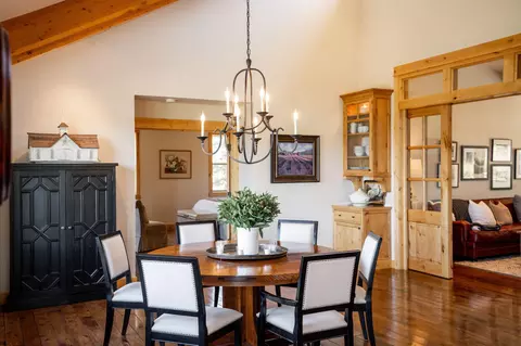 Dining - 65922 And 65926 Waldron Trl, Bend, OR 97703 photo 1 of 4