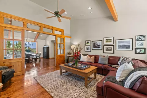 Living - 65922 And 65926 Waldron Trl, Bend, OR 97703 photo 7 of 10