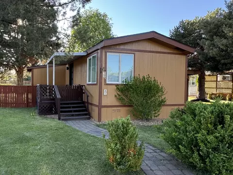 61445 SE 27th St #21, Bend, OR 97702