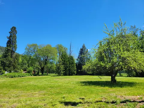 84 Barton Rd, Glendale, OR 97442 photo 14