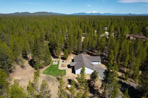 52025 Read Loop, La Pine, OR 97739
