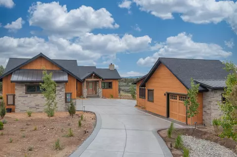 15650 SW Wooden Trestle Ct, Powell Butte, OR 97753