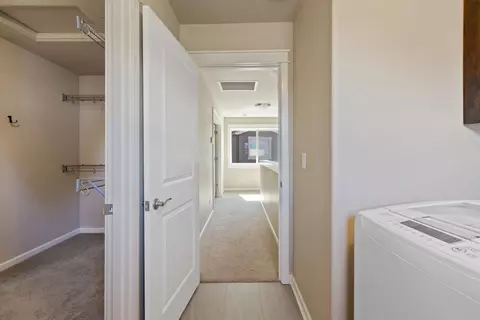 Entry Way - 60362 Hedgewood Ln, Bend, OR 97702 photo 8 of 9
