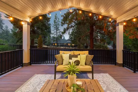 Exterior - 60362 Hedgewood Ln, Bend, OR 97702 photo 12 of 15