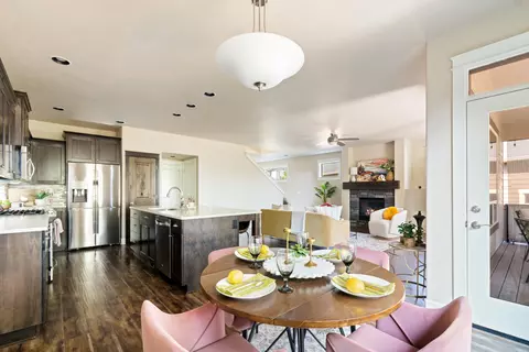 Dining - 60362 Hedgewood Ln, Bend, OR 97702 photo 1 of 4