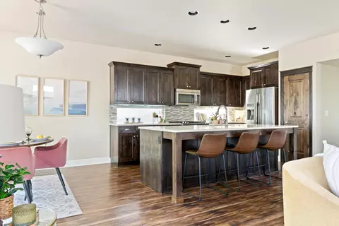 Kitchen - 60362 Hedgewood Ln, Bend, OR 97702 photo 1 of 8