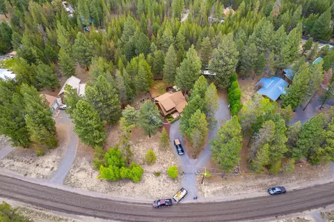 View/Area - 52462 Ammon Rd, La Pine, OR 97739 photo 2 of 9
