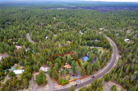 View/Area - 52462 Ammon Rd, La Pine, OR 97739 photo 3 of 9