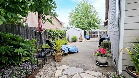 715 Divot Loop, Sutherlin, OR 97479 photo 66