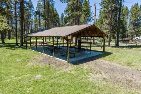 17065 Laguna Rd, Bend, OR 97707 photo 9