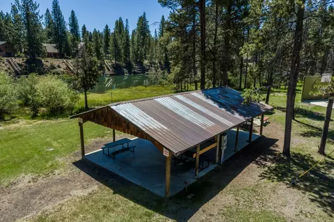 17065 Laguna Rd, Bend, OR 97707 photo 8