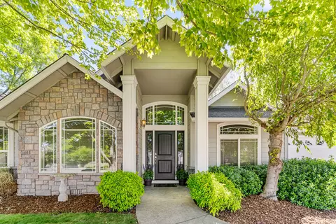 2001 SE Marlen Dr, Grants Pass, OR 97527