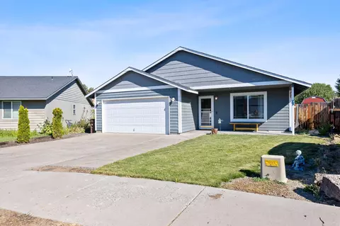 2457 NE Jackalope Ct, Prineville, OR 97754