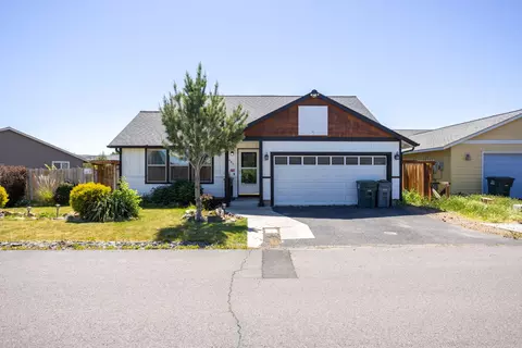 485 SE Ponderosa Dr, Madras, OR 97741