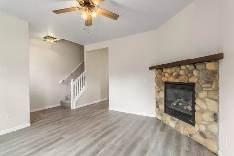 357 Brookhaven Dr, Central Point, OR 97502 photo 5