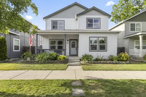357 Brookhaven Dr, Central Point, OR 97502