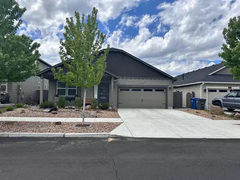 60877 SE Sweet Pea Dr, Bend, OR 97702