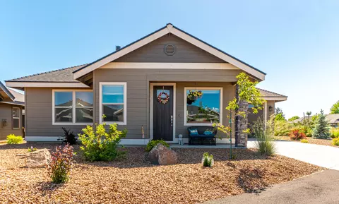 2786 NW 23rd Loop, Redmond, OR 97756