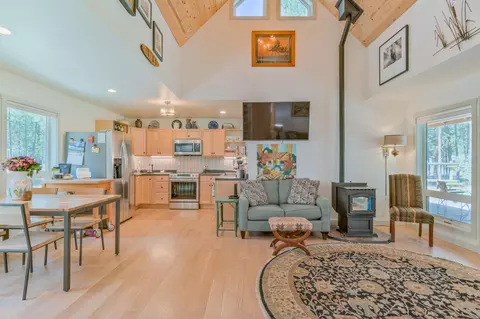 51937 Pacific Willow, La Pine, OR 97739 photo 5