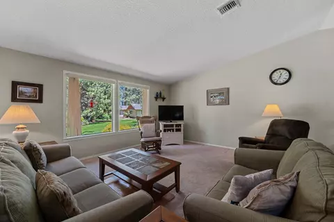 20434 Mainline Rd, Bend, OR 97702 photo 5