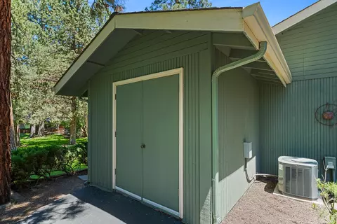 20434 Mainline Rd, Bend, OR 97702 photo 42