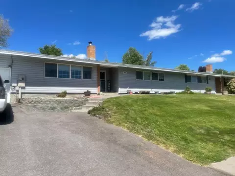 10027 Mcguire Ave, Klamath Falls, OR 97603