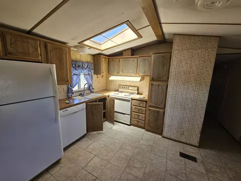 57741 Bark Loop, Christmas Valley, OR 97641 photo 12