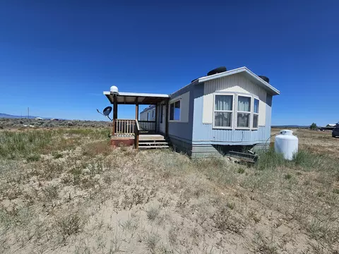 57741 Bark Loop, Christmas Valley, OR 97641 photo 2