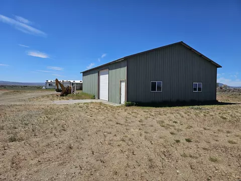 57741 Bark Loop, Christmas Valley, OR 97641 photo 6