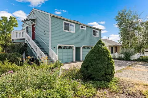 1406 Saling Ave, Medford, OR 97504