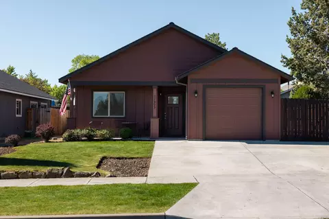 21203 Thornhill Ln, Bend, OR 97701