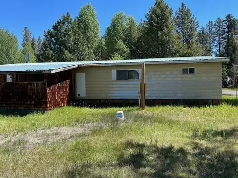 544 Bernard Ln, Chemult, OR 97731